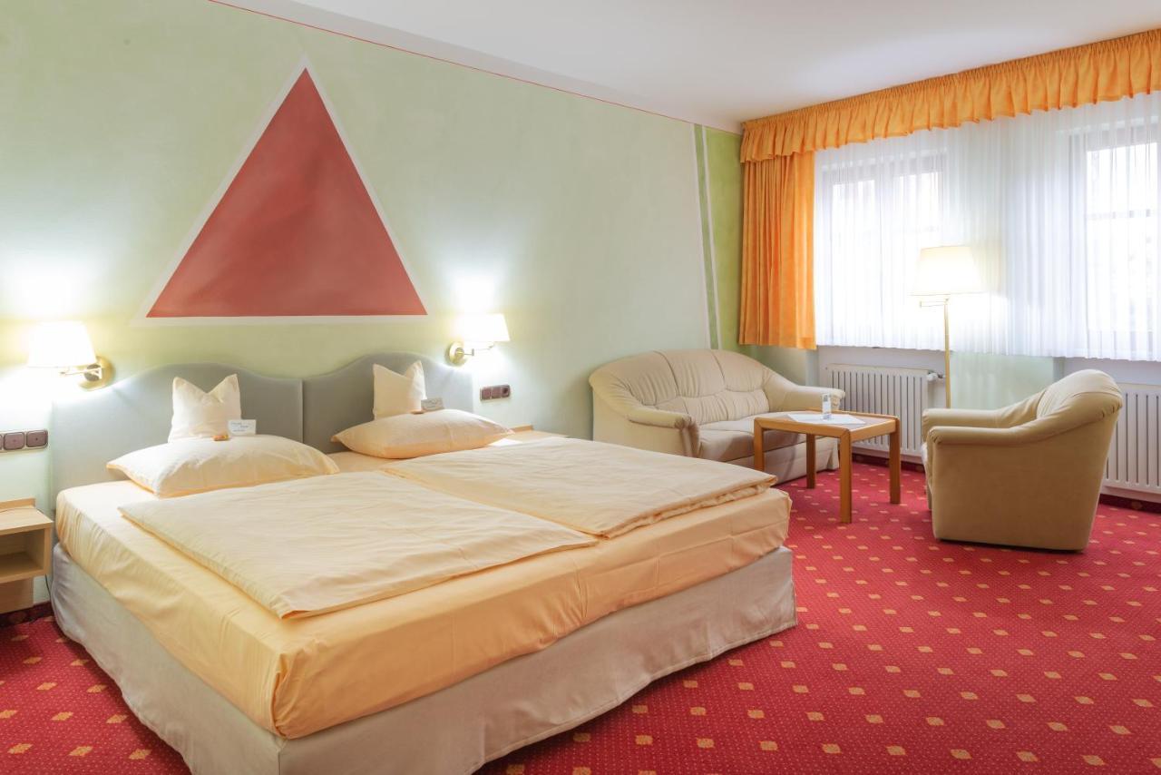 Hotel-Garni Goldener Schwan Bad Windsheim Exterior photo