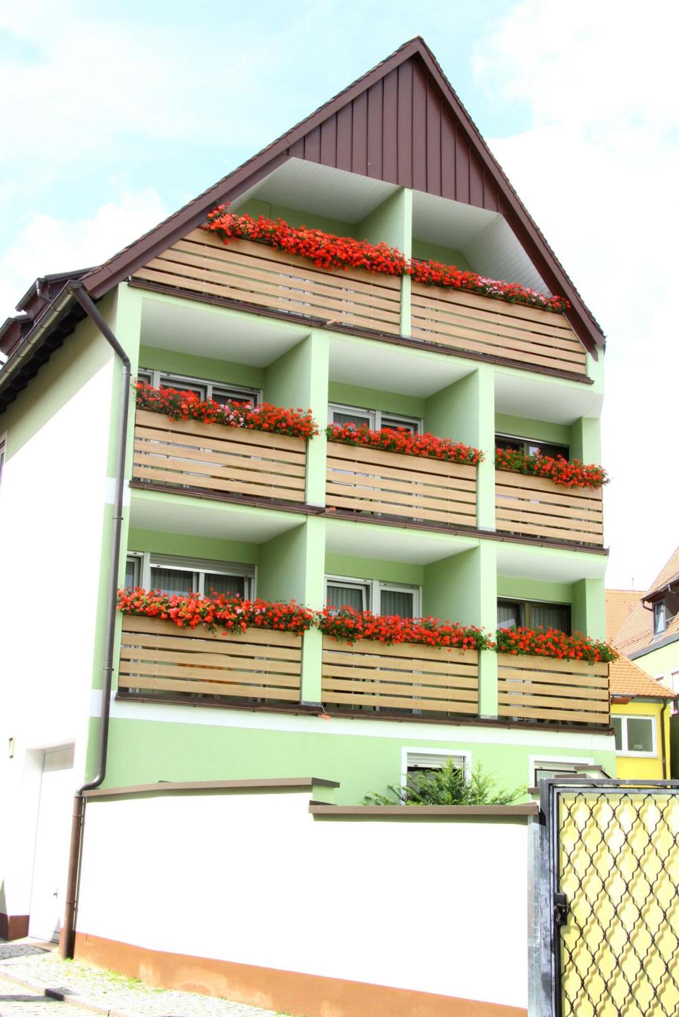 Hotel-Garni Goldener Schwan Bad Windsheim Exterior photo